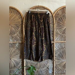 Briggs New York Cropped Tapestry Pants